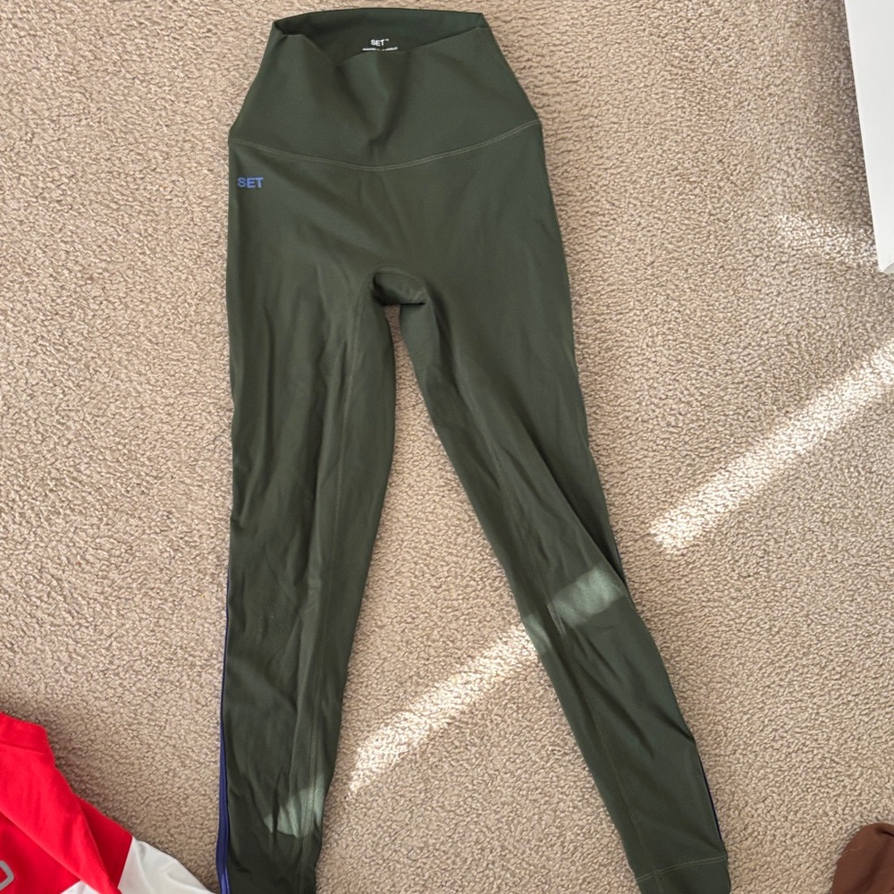Set Active green legging